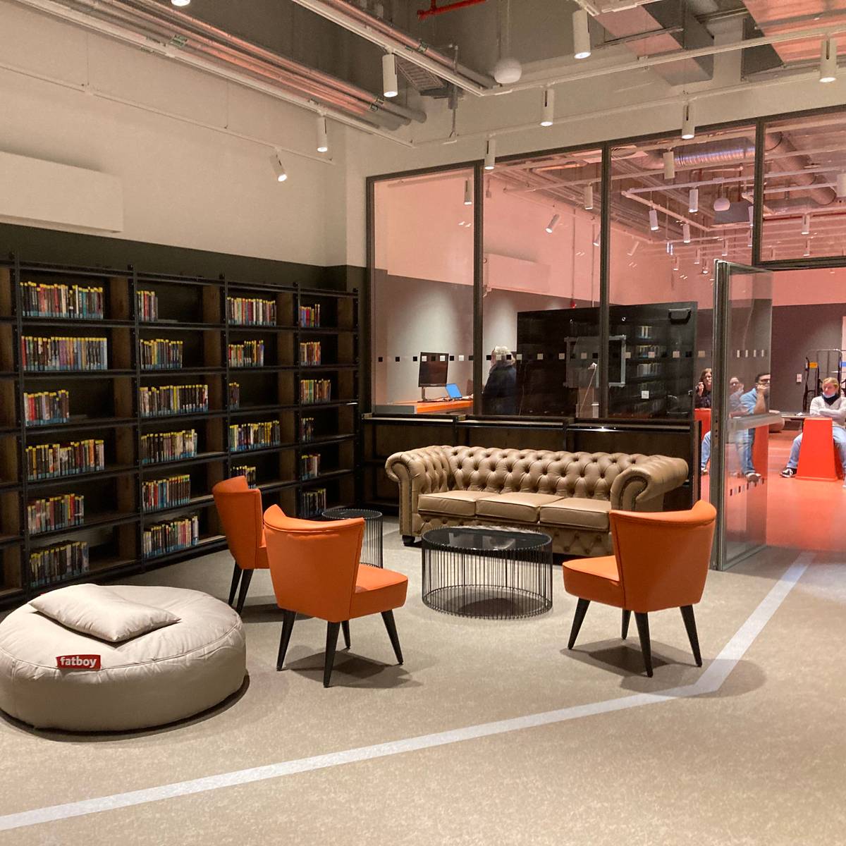 Image of maybe the Zentralbibliothek, could be any library to be honest